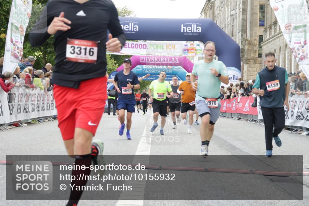06.09.2026 - CURREX Alsterlauf Yannick Fuchs http://msf.ph/oto/10155932 06.09.2026 09:52:28 Ziel 2495, 2511, 2529, 2765, 2970, 3124, 3217, 3316, 4005, 4301, 4643, 4935, 5294, 5323, 5454, 5677, 6139 meine-sportfotos.de