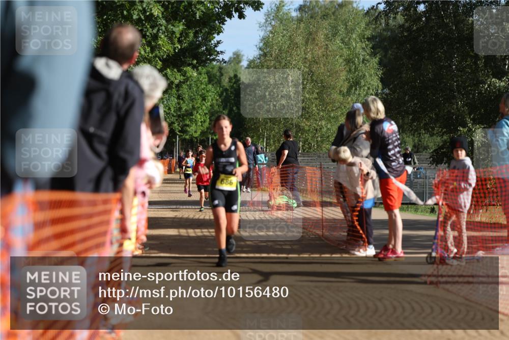 06.09.2026 - 20. Norderstedt Triathlon Mo-Foto http://msf.ph/oto/10156480 06.09.2026 09:44:02 Laufen 989, 663, 663 meine-sportfotos.de
