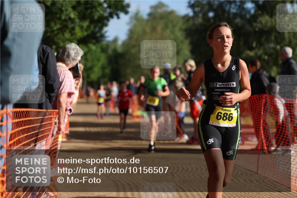 06.09.2026 - 20. Norderstedt Triathlon Mo-Foto http://msf.ph/oto/10156507 06.09.2026 09:44:05 Laufen 686, 6, 663, 663, 668 meine-sportfotos.de
