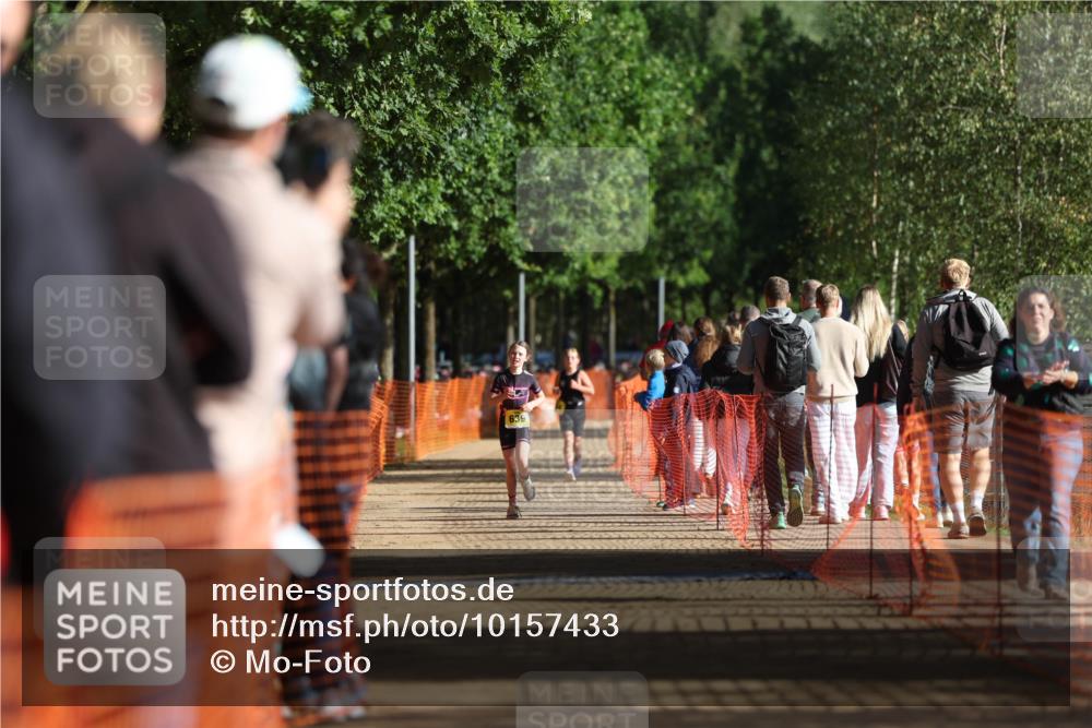 06.09.2026 - 20. Norderstedt Triathlon Mo-Foto http://msf.ph/oto/10157433 06.09.2026 09:48:27 Laufen 639 meine-sportfotos.de