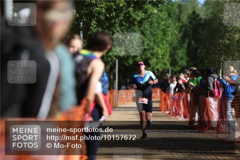 06.09.2026 - 20. Norderstedt Triathlon Mo-Foto http://msf.ph/oto/10157672 06.09.2026 10:31:10 Laufen 1498, 1489, 1489 meine-sportfotos.de
