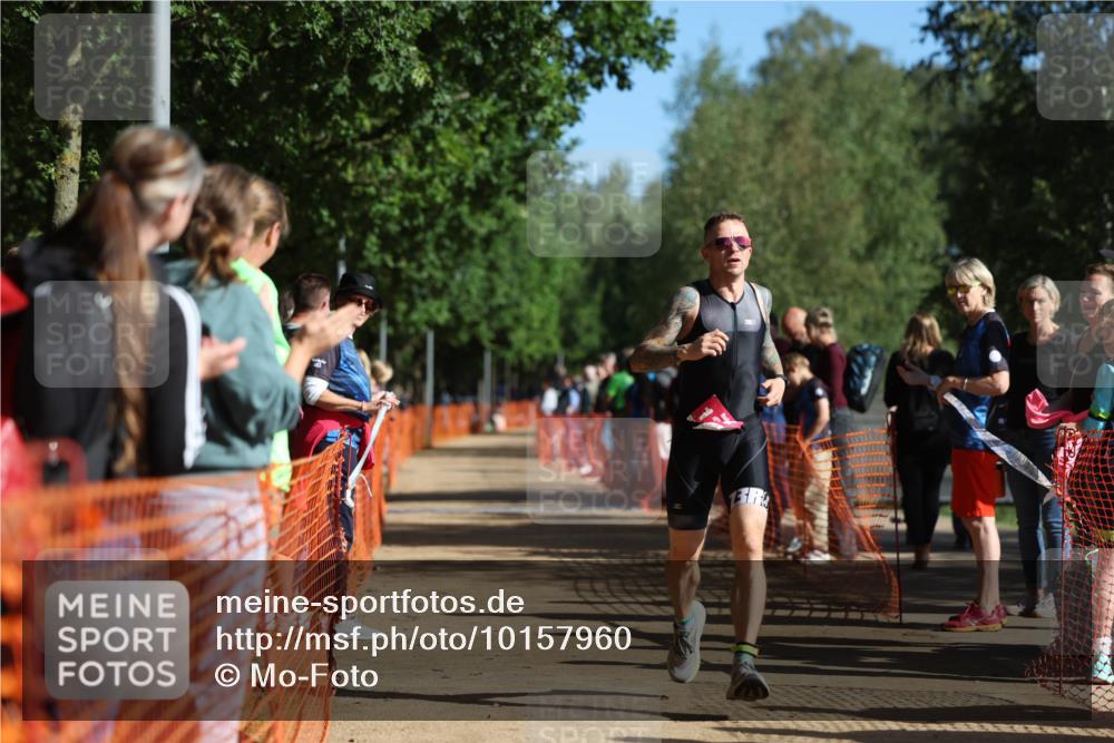 06.09.2026 - 20. Norderstedt Triathlon Mo-Foto http://msf.ph/oto/10157960 06.09.2026 10:32:29 Laufen 3 meine-sportfotos.de