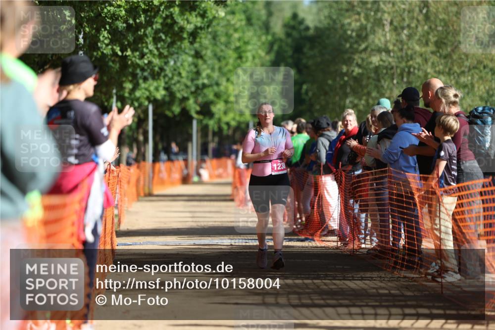 06.09.2026 - 20. Norderstedt Triathlon Mo-Foto http://msf.ph/oto/10158004 06.09.2026 10:32:38 Laufen 1238 meine-sportfotos.de