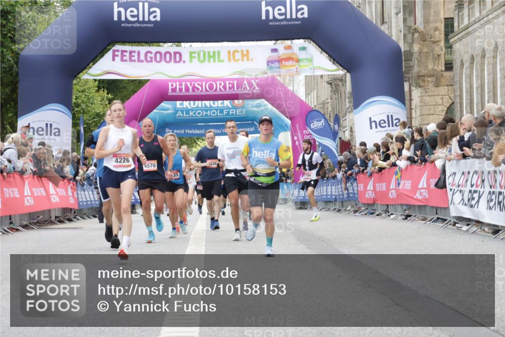 06.09.2026 - CURREX Alsterlauf Yannick Fuchs http://msf.ph/oto/10158153 06.09.2026 09:52:47 Ziel 2510, 2799, 2936, 3135, 3380, 3808, 4226, 4375, 4457, 4570, 4826, 5750, 5928, 6232, 8226, 8324 meine-sportfotos.de