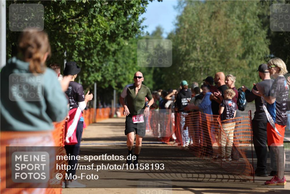 06.09.2026 - 20. Norderstedt Triathlon Mo-Foto http://msf.ph/oto/10158193 06.09.2026 10:33:51 Laufen 944, 19, 1211, 1211 meine-sportfotos.de