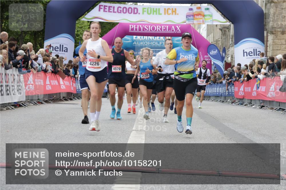 06.09.2026 - CURREX Alsterlauf Yannick Fuchs http://msf.ph/oto/10158201 06.09.2026 09:52:48 Ziel 2510, 2799, 2936, 3135, 3380, 3808, 4226, 4457, 4570, 4826, 5750, 6232, 8324 meine-sportfotos.de