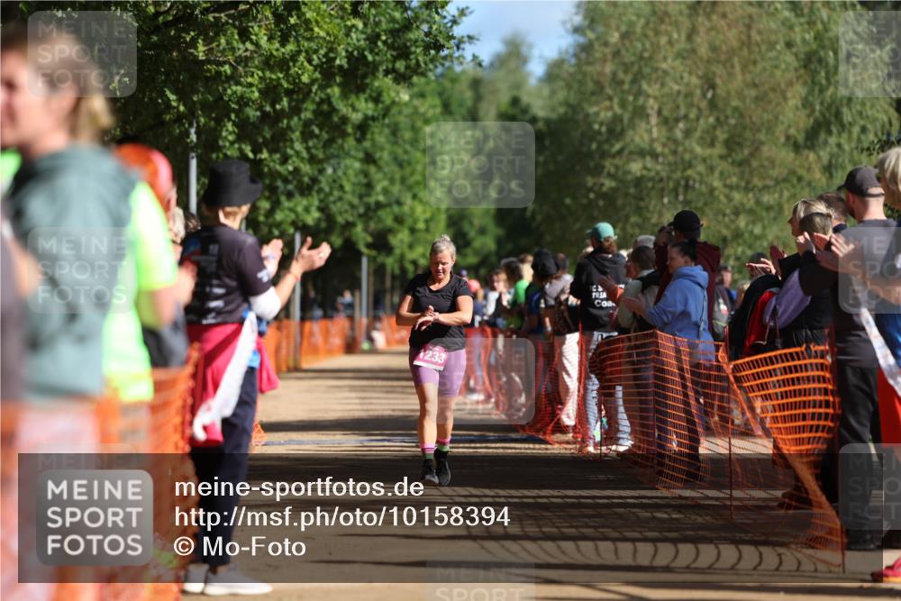 06.09.2026 - 20. Norderstedt Triathlon Mo-Foto http://msf.ph/oto/10158394 06.09.2026 10:35:10 Laufen 1233, 43, 1233 meine-sportfotos.de