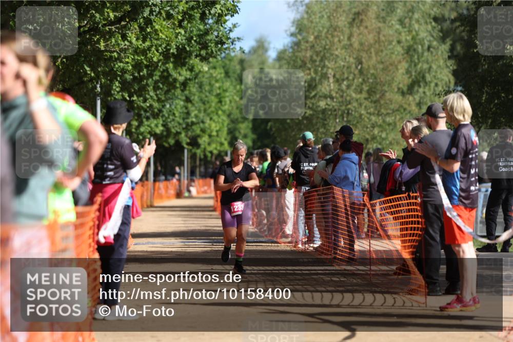06.09.2026 - 20. Norderstedt Triathlon Mo-Foto http://msf.ph/oto/10158400 06.09.2026 10:35:11 Laufen 1233 meine-sportfotos.de