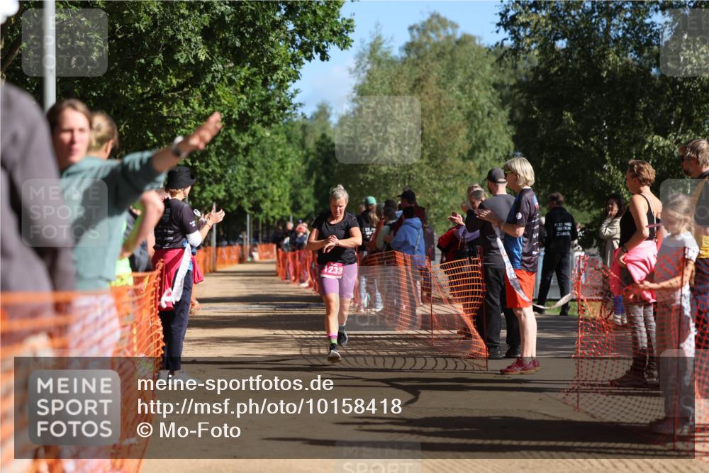 06.09.2026 - 20. Norderstedt Triathlon Mo-Foto http://msf.ph/oto/10158418 06.09.2026 10:35:12 Laufen 1233, 1233 meine-sportfotos.de