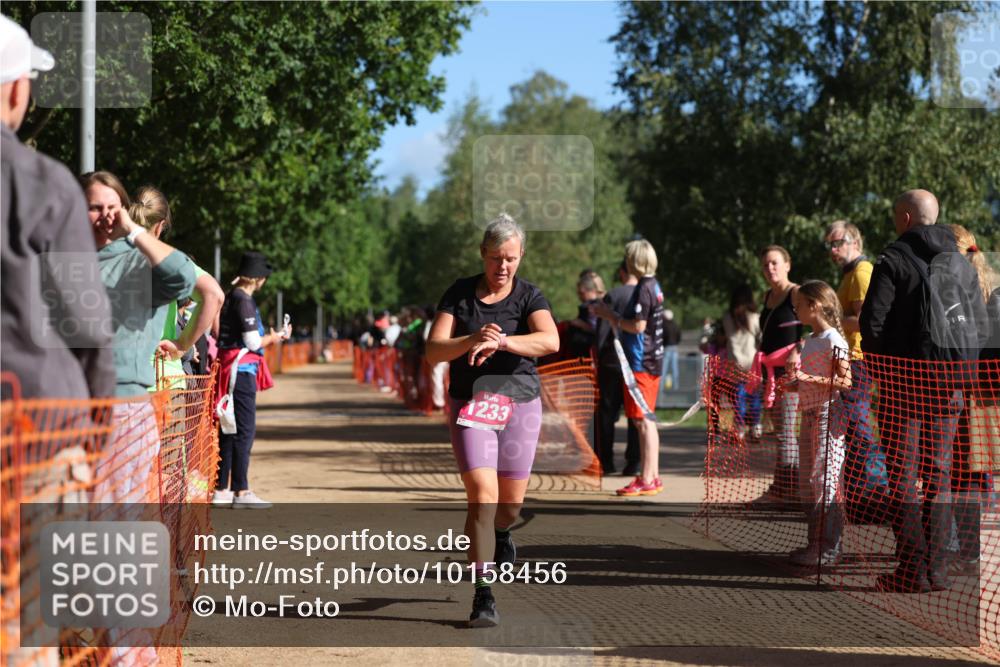 06.09.2026 - 20. Norderstedt Triathlon Mo-Foto http://msf.ph/oto/10158456 06.09.2026 10:35:15 Laufen 1233, 1233 meine-sportfotos.de
