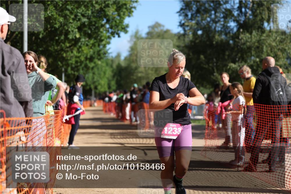 06.09.2026 - 20. Norderstedt Triathlon Mo-Foto http://msf.ph/oto/10158466 06.09.2026 10:35:16 Laufen 1233, 1233 meine-sportfotos.de