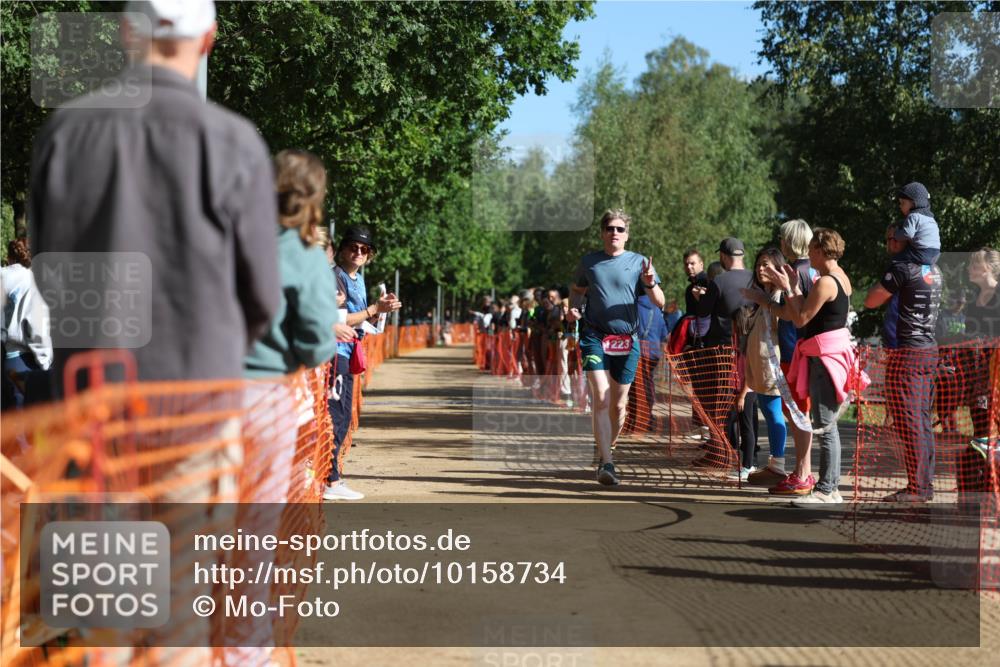 06.09.2026 - 20. Norderstedt Triathlon Mo-Foto http://msf.ph/oto/10158734 06.09.2026 10:36:29 Laufen 223, 737, 1223, 1223, 1494, 1494 meine-sportfotos.de