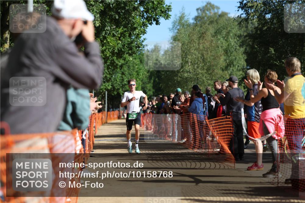 06.09.2026 - 20. Norderstedt Triathlon Mo-Foto http://msf.ph/oto/10158768 06.09.2026 10:36:48 Laufen 735, 735 meine-sportfotos.de