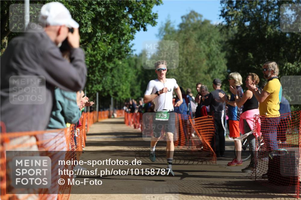 06.09.2026 - 20. Norderstedt Triathlon Mo-Foto http://msf.ph/oto/10158787 06.09.2026 10:36:50 Laufen 735, 735 meine-sportfotos.de