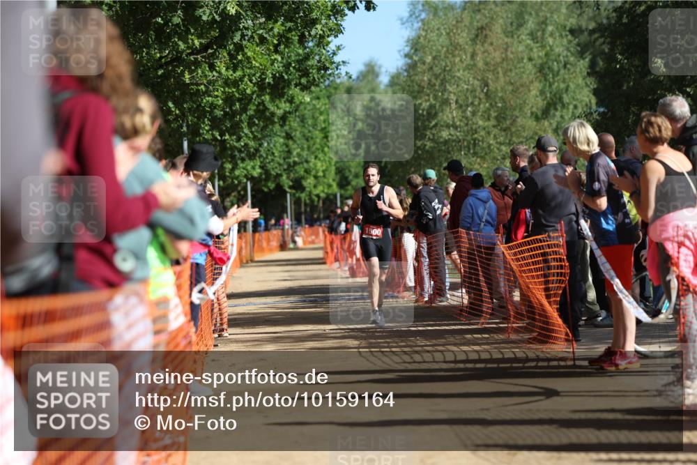 06.09.2026 - 20. Norderstedt Triathlon Mo-Foto http://msf.ph/oto/10159164 06.09.2026 10:37:45 Laufen 1500, 1217, 1217 meine-sportfotos.de