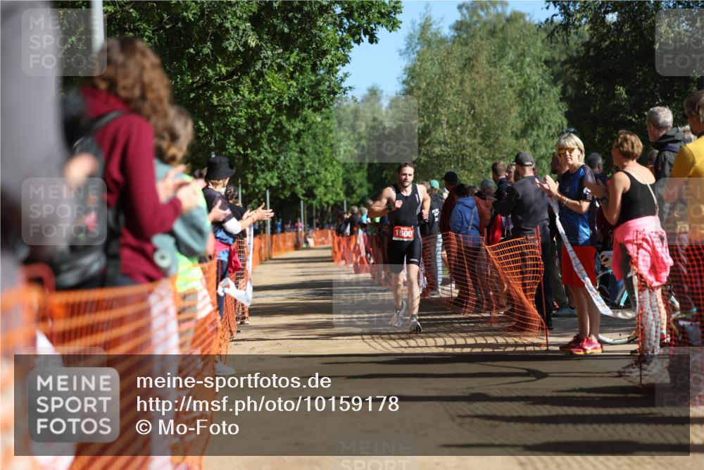 06.09.2026 - 20. Norderstedt Triathlon Mo-Foto http://msf.ph/oto/10159178 06.09.2026 10:37:46 Laufen 1500, 1217, 1217 meine-sportfotos.de