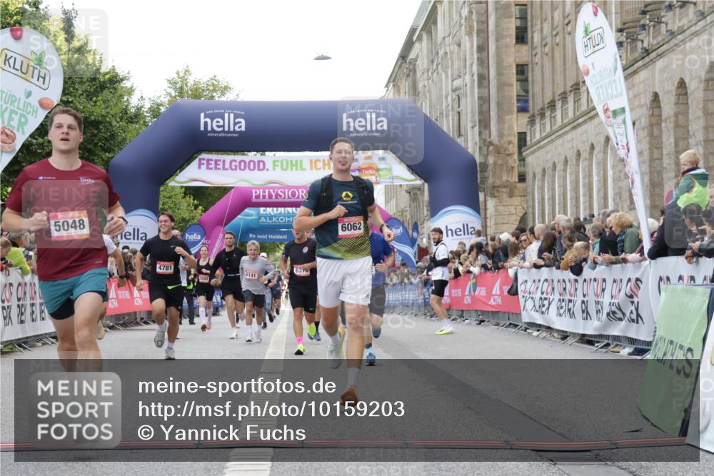 06.09.2026 - CURREX Alsterlauf Yannick Fuchs http://msf.ph/oto/10159203 06.09.2026 09:52:57 Ziel 2336, 2438, 2465, 2510, 3135, 3594, 3954, 3971, 4226, 4329, 4570, 4780, 4781, 5048, 5522, 6062, 6141, 6232, 6314, 8025, 8324 meine-sportfotos.de