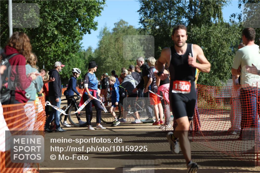 06.09.2026 - 20. Norderstedt Triathlon Mo-Foto http://msf.ph/oto/10159225 06.09.2026 10:37:49 Laufen 1500, 1217, 1217 meine-sportfotos.de