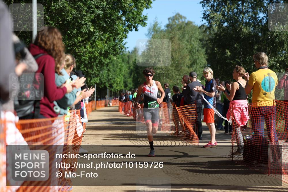 06.09.2026 - 20. Norderstedt Triathlon Mo-Foto http://msf.ph/oto/10159726 06.09.2026 10:39:19 Laufen 750, 750 meine-sportfotos.de