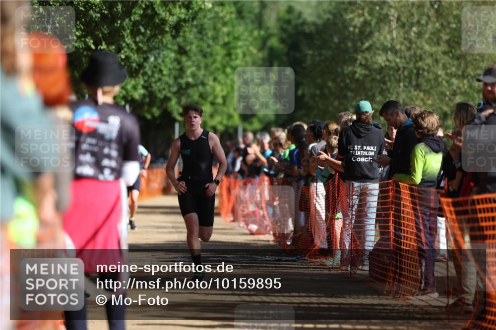 06.09.2026 - 20. Norderstedt Triathlon Mo-Foto http://msf.ph/oto/10159895 06.09.2026 10:40:40 Laufen 702, 703, 1198, 1198 meine-sportfotos.de