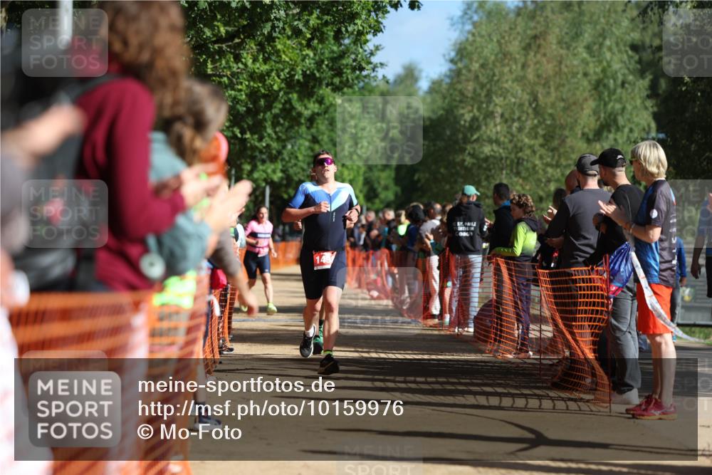 06.09.2026 - 20. Norderstedt Triathlon Mo-Foto http://msf.ph/oto/10159976 06.09.2026 10:40:48 Laufen 702, 705 meine-sportfotos.de