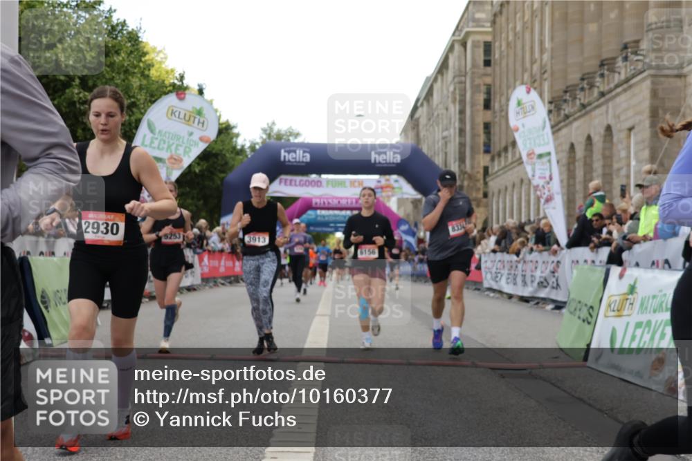 06.09.2026 - CURREX Alsterlauf Yannick Fuchs http://msf.ph/oto/10160377 06.09.2026 09:53:04 Ziel 2336, 2464, 2930, 3594, 3913, 4269, 4329, 4336, 4780, 4781, 5048, 5202, 5253, 5522, 6062, 6141, 6156, 6314, 8190, 8334 meine-sportfotos.de