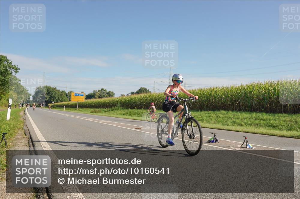 06.09.2026 - 20. Norderstedt Triathlon Michael Burmester http://msf.ph/oto/10160541 06.09.2026 09:40:22 Radfahren 645, 650 meine-sportfotos.de