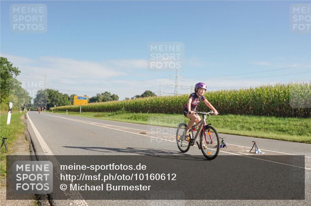 06.09.2026 - 20. Norderstedt Triathlon Michael Burmester http://msf.ph/oto/10160612 06.09.2026 09:42:42 Radfahren 639, 684 meine-sportfotos.de