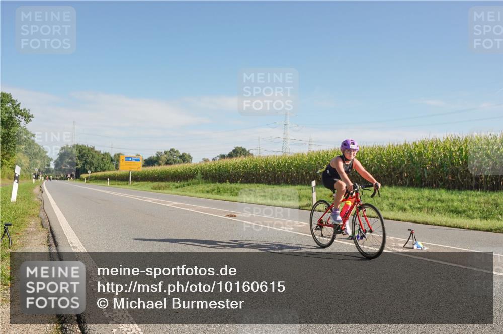06.09.2026 - 20. Norderstedt Triathlon Michael Burmester http://msf.ph/oto/10160615 06.09.2026 09:42:52 Radfahren 684 meine-sportfotos.de