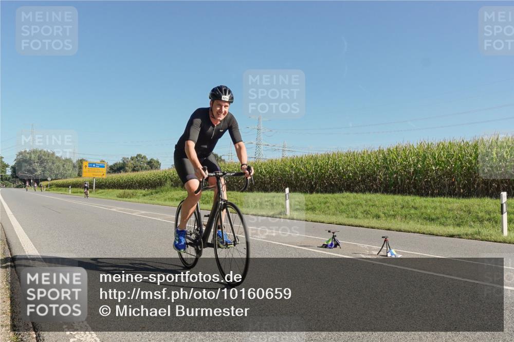 06.09.2026 - 20. Norderstedt Triathlon Michael Burmester http://msf.ph/oto/10160659 06.09.2026 10:26:52 Radfahren 1234 meine-sportfotos.de