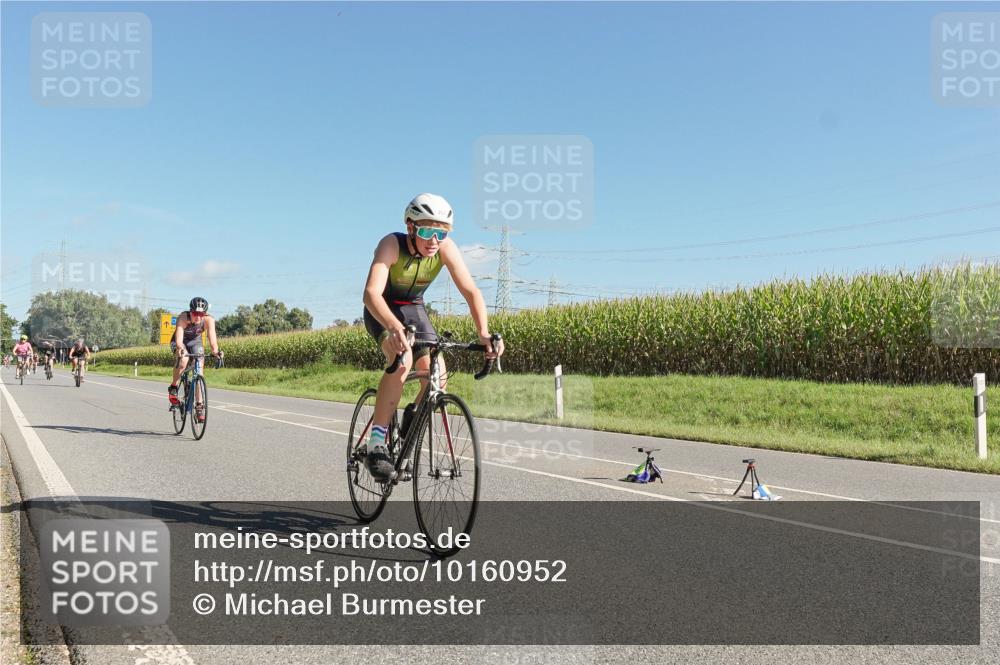 06.09.2026 - 20. Norderstedt Triathlon Michael Burmester http://msf.ph/oto/10160952 06.09.2026 10:37:10 Radfahren 705, 709, 727, 731, 751, 752, 757, 1194, 1513 meine-sportfotos.de
