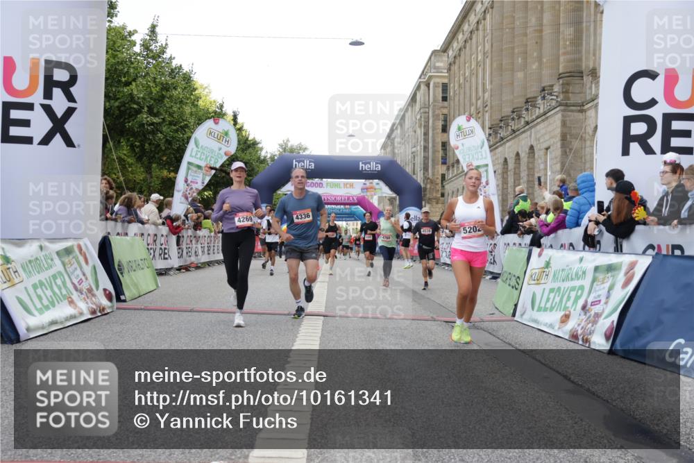 06.09.2026 - CURREX Alsterlauf Yannick Fuchs http://msf.ph/oto/10161341 06.09.2026 09:53:08 Ziel 2336, 2464, 2704, 2930, 3594, 3913, 4269, 4305, 4329, 4336, 4465, 4539, 4760, 5202, 5253, 5681, 5886, 5935, 6141, 6156, 8190, 8334 meine-sportfotos.de