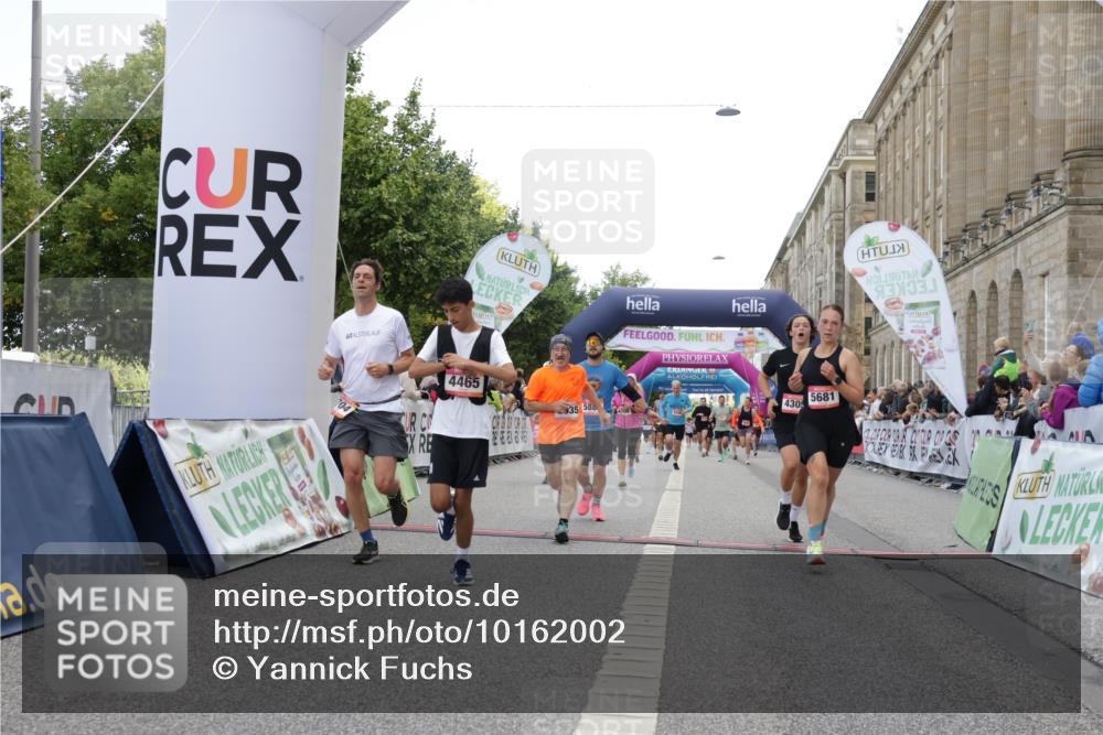 06.09.2026 - CURREX Alsterlauf Yannick Fuchs http://msf.ph/oto/10162002 06.09.2026 09:53:12 Ziel 2704, 3913, 4269, 4305, 4336, 4465, 4539, 4707, 4708, 4760, 5202, 5253, 5681, 5886, 5935, 6156, 8230, 8334 meine-sportfotos.de