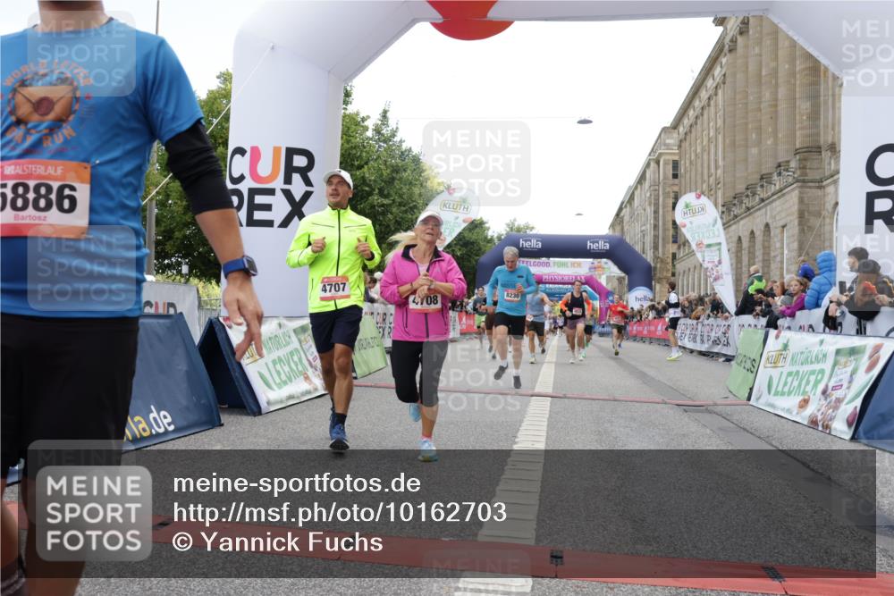 06.09.2026 - CURREX Alsterlauf Yannick Fuchs http://msf.ph/oto/10162703 06.09.2026 09:53:15 Ziel 2036, 2704, 3087, 4269, 4305, 4336, 4465, 4539, 4584, 4623, 4707, 4708, 4760, 4833, 4991, 5202, 5681, 5886, 5935, 5983, 8173, 8187, 8230, 8340 meine-sportfotos.de