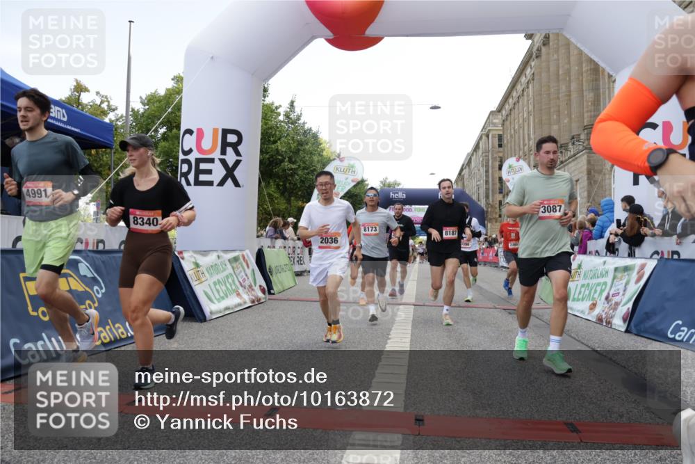 06.09.2026 - CURREX Alsterlauf Yannick Fuchs http://msf.ph/oto/10163872 06.09.2026 09:53:20 Ziel 2036, 2460, 2554, 2561, 3065, 3087, 3395, 3396, 4584, 4623, 4707, 4708, 4833, 4991, 5133, 5886, 5983, 8173, 8187, 8230, 8340 meine-sportfotos.de