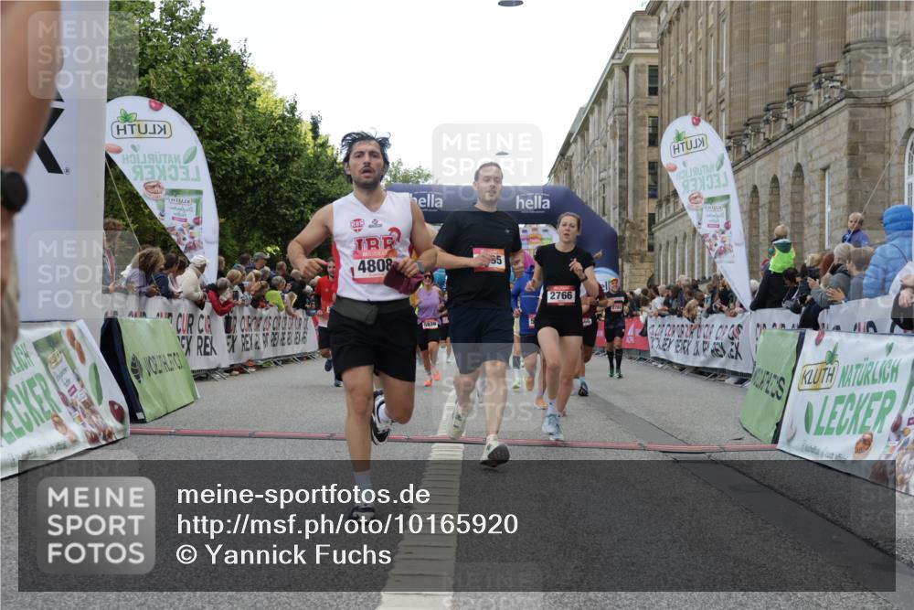 06.09.2026 - CURREX Alsterlauf Yannick Fuchs http://msf.ph/oto/10165920 06.09.2026 09:53:30 Ziel 2536, 2561, 2666, 2766, 2782, 3065, 3205, 3531, 3953, 4572, 4620, 4749, 4808, 4937, 4945, 4980, 5029, 5133, 5546, 5656, 5822, 5839, 6455, 8006, 8133 meine-sportfotos.de