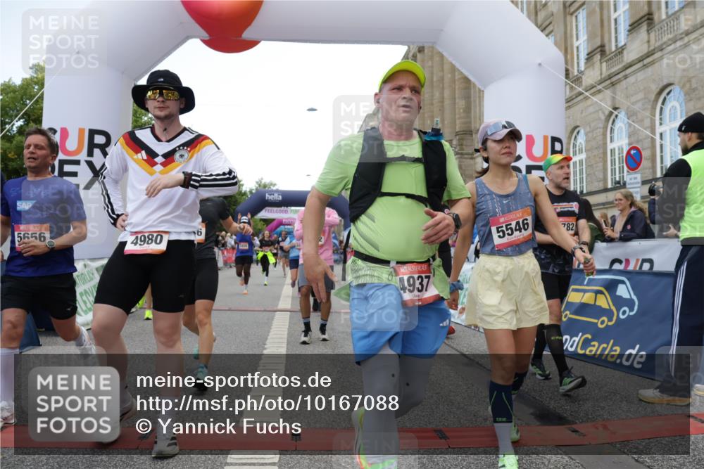 06.09.2026 - CURREX Alsterlauf Yannick Fuchs http://msf.ph/oto/10167088 06.09.2026 09:53:37 Ziel 2666, 2766, 2782, 3205, 3458, 3531, 3964, 4082, 4283, 4572, 4620, 4797, 4832, 4937, 4945, 4980, 5029, 5110, 5119, 5236, 5446, 5546, 5590, 5656, 5782, 5822, 5839, 6372, 6455, 8006, 8133, 8135 meine-sportfotos.de