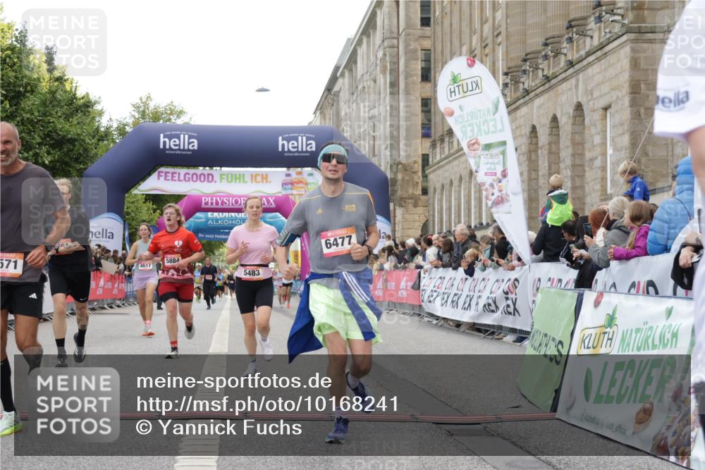 06.09.2026 - CURREX Alsterlauf Yannick Fuchs http://msf.ph/oto/10168241 06.09.2026 09:53:44 Ziel 2537, 3458, 3661, 3964, 4082, 4283, 4571, 4617, 4797, 4832, 5110, 5119, 5446, 5483, 5590, 5782, 5884, 6477 meine-sportfotos.de