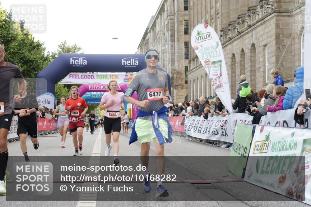 06.09.2026 - CURREX Alsterlauf Yannick Fuchs http://msf.ph/oto/10168282 06.09.2026 09:53:44 Ziel 2537, 3458, 3661, 3964, 4082, 4283, 4571, 4617, 4797, 4832, 5110, 5119, 5446, 5483, 5590, 5782, 5884, 6477 meine-sportfotos.de