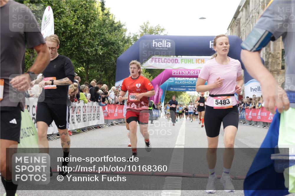 06.09.2026 - CURREX Alsterlauf Yannick Fuchs http://msf.ph/oto/10168360 06.09.2026 09:53:46 Ziel 2537, 3661, 3964, 4571, 4617, 5119, 5483, 5590, 5782, 5884, 6477 meine-sportfotos.de