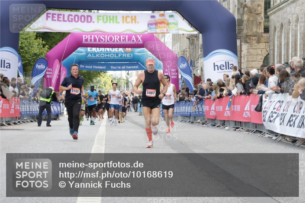 06.09.2026 - CURREX Alsterlauf Yannick Fuchs http://msf.ph/oto/10168619 06.09.2026 09:53:49 Ziel 2537, 3102, 3661, 4571, 4617, 5483, 5884, 5987, 6477 meine-sportfotos.de
