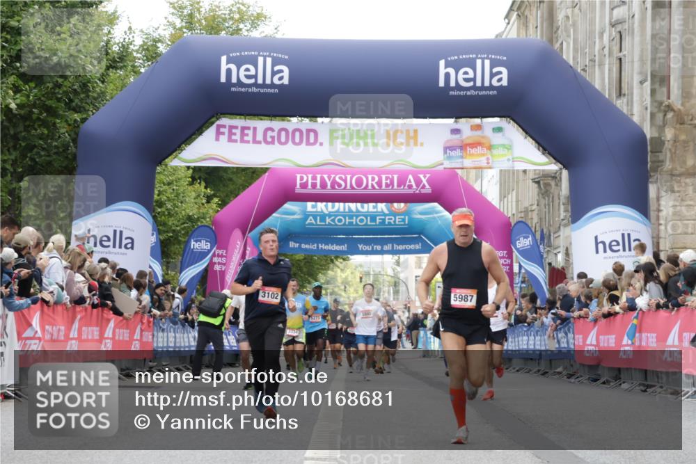 06.09.2026 - CURREX Alsterlauf Yannick Fuchs http://msf.ph/oto/10168681 06.09.2026 09:53:49 Ziel 2537, 3102, 3661, 4571, 4617, 5483, 5884, 5987, 6477 meine-sportfotos.de