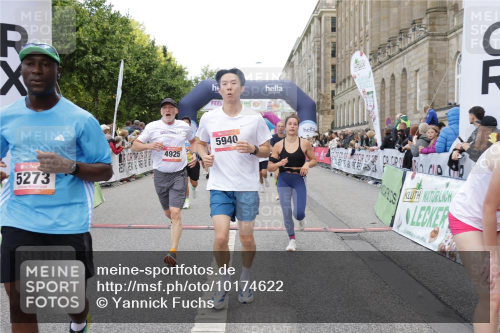 06.09.2026 - CURREX Alsterlauf Yannick Fuchs http://msf.ph/oto/10174622 06.09.2026 09:54:02 Ziel 2309, 2347, 2518, 3231, 3334, 3556, 3701, 3852, 3944, 4801, 4803, 4925, 4965, 5273, 5940, 6016, 6125, 6234, 8246, 8299, 8322 meine-sportfotos.de