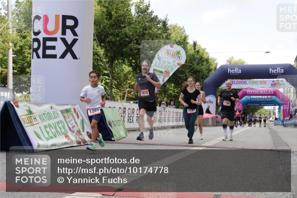 06.09.2026 - CURREX Alsterlauf Yannick Fuchs http://msf.ph/oto/10174778 06.09.2026 12:01:30 Ziel 1073, 1147, 1155, 1156, 1243, 1265 meine-sportfotos.de