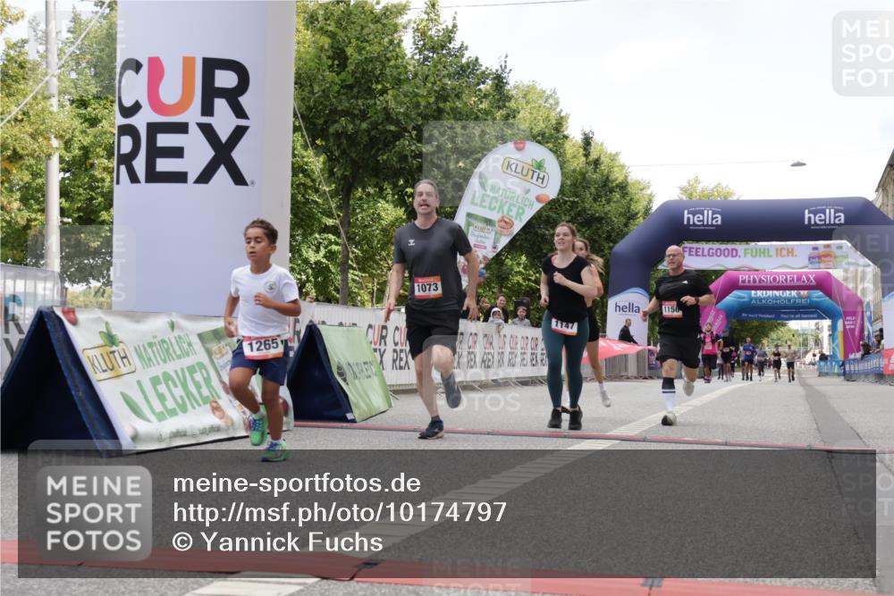 06.09.2026 - CURREX Alsterlauf Yannick Fuchs http://msf.ph/oto/10174797 06.09.2026 12:01:30 Ziel 1073, 1147, 1155, 1156, 1243, 1265 meine-sportfotos.de
