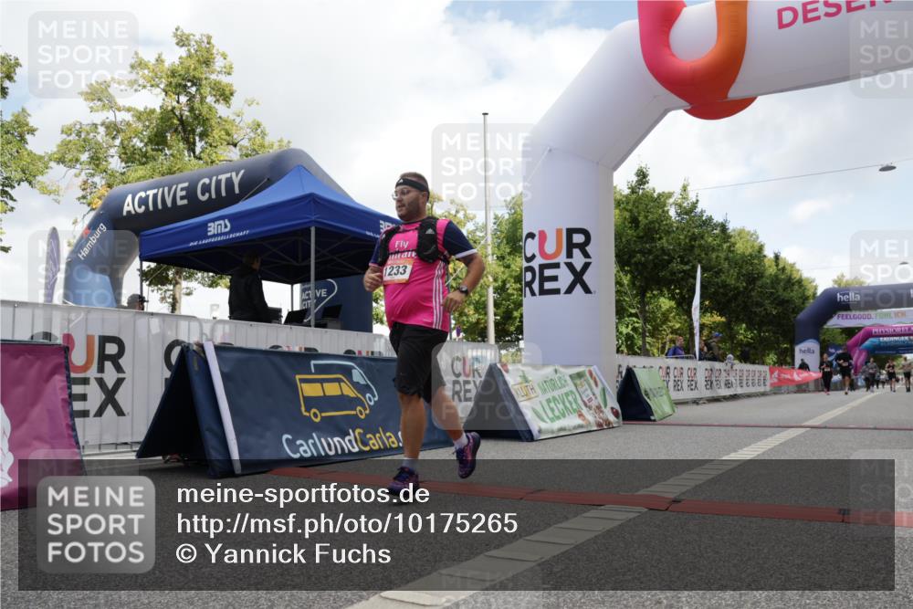 06.09.2026 - CURREX Alsterlauf Yannick Fuchs http://msf.ph/oto/10175265 06.09.2026 12:01:38 Ziel 1147, 1155, 1156, 1233 meine-sportfotos.de