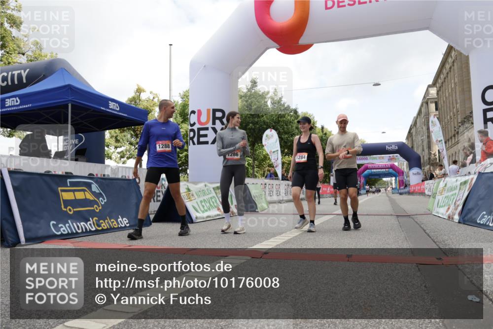 06.09.2026 - CURREX Alsterlauf Yannick Fuchs http://msf.ph/oto/10176008 06.09.2026 12:01:52 Ziel 1095, 1284, 1285, 1286, 1288, 1298, 1305, 8042 meine-sportfotos.de