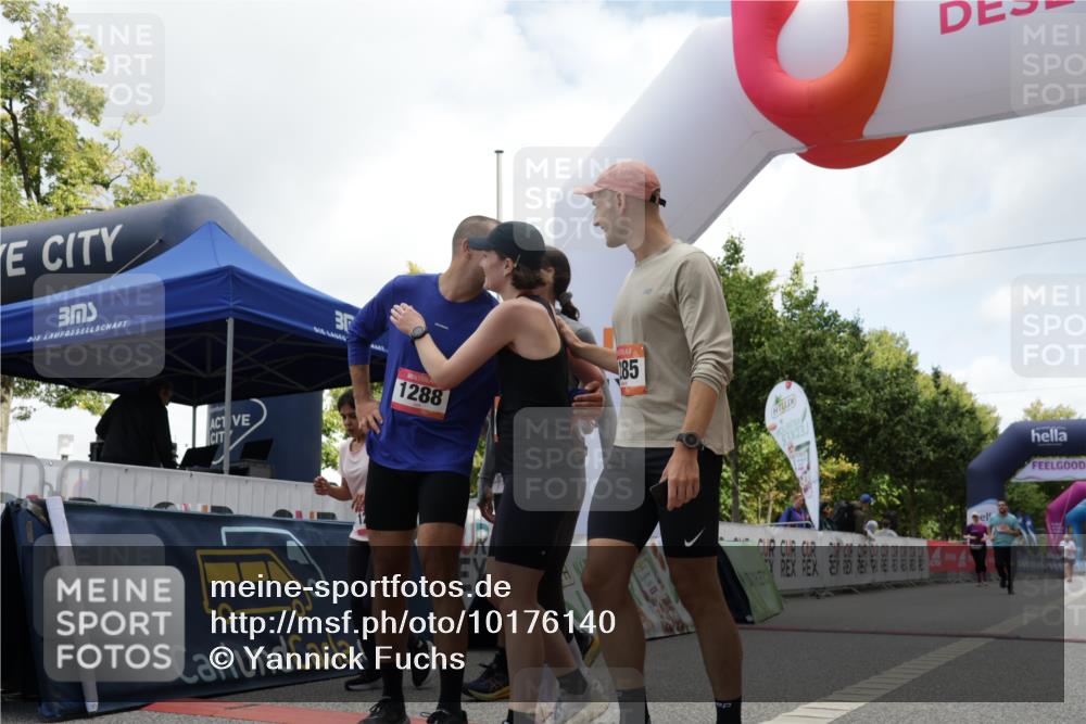 06.09.2026 - CURREX Alsterlauf Yannick Fuchs http://msf.ph/oto/10176140 06.09.2026 12:01:57 Ziel 1285, 1286, 1288, 1298, 1305, 1326, 8042 meine-sportfotos.de