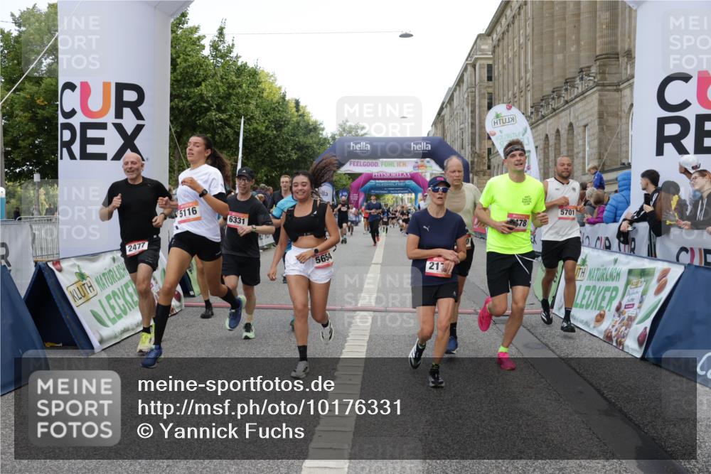 06.09.2026 - CURREX Alsterlauf Yannick Fuchs http://msf.ph/oto/10176331 06.09.2026 09:54:40 Ziel 2162, 2179, 2477, 3233, 3410, 3478, 3629, 5116, 5250, 5447, 5589, 5654, 5700, 5701, 6011, 6079, 6329, 6331, 6437 meine-sportfotos.de
