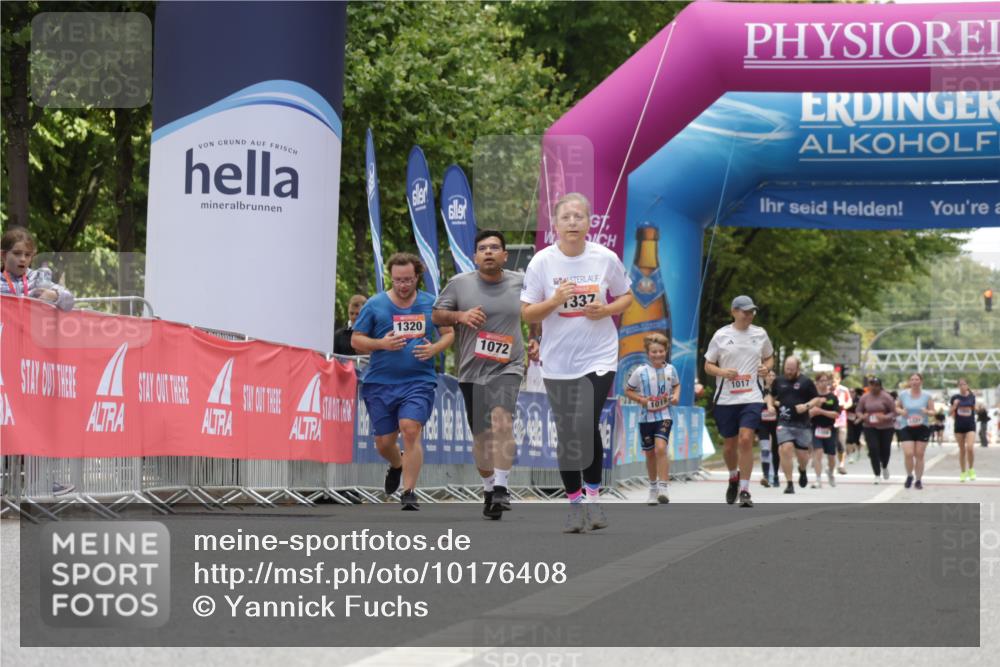 06.09.2026 - CURREX Alsterlauf Yannick Fuchs http://msf.ph/oto/10176408 06.09.2026 12:02:15 Ziel 1209 meine-sportfotos.de